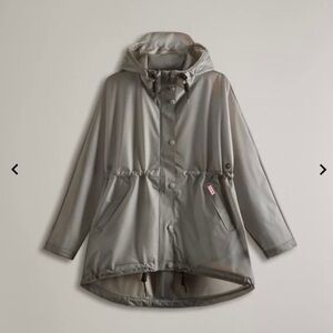 NWOT Hunter Waterproof Vinyl Smock Women’s Medium Gray Transparent Rain Coat